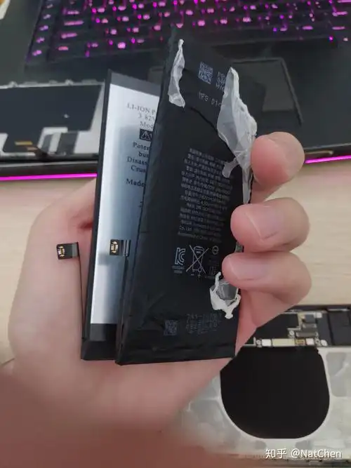 苹果iphone8p更换大容量电池