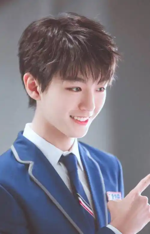 王俊凯角色名成亮点,关晓彤饰演老师!_剧中_名字_喻恩泰