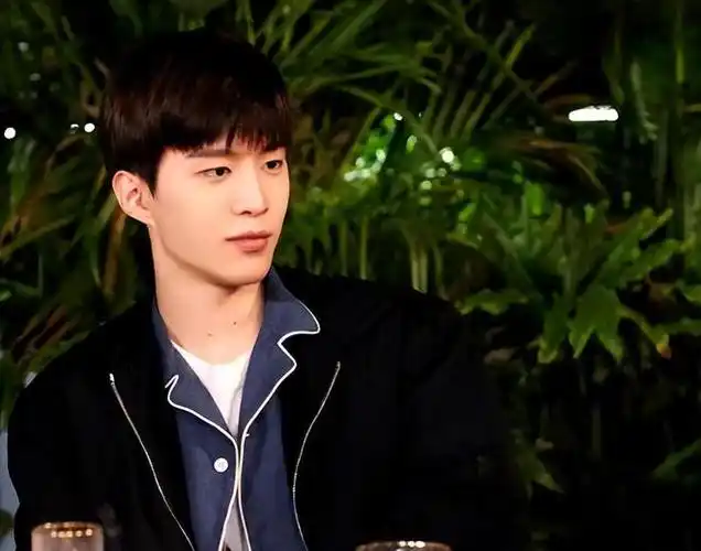 范丞丞全能发展引关注蔡徐坤动态成谜