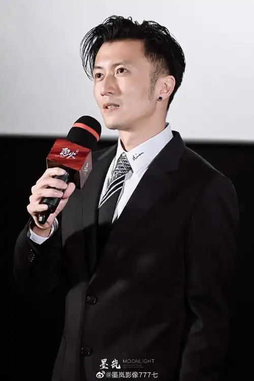 谢霆锋超话#电影怒火重案#谢霆锋北京电影首映礼活动特写生图!