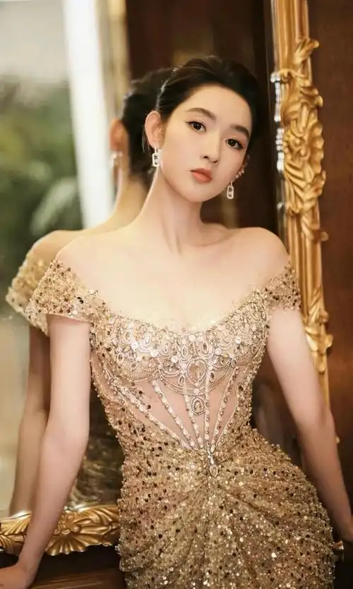 王玉雯,身材真的很好,性感饱满!