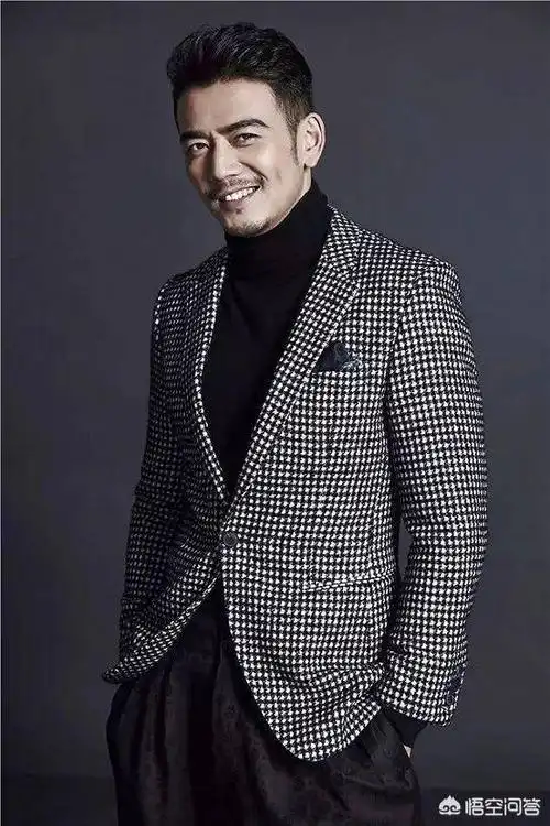 如何评价演员杨烁的长相? - 石塘网