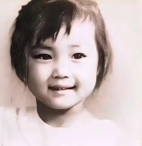 回顾《大宅门》演员照片:1岁的茹萍,5岁的马思纯,18岁的蒋雯丽