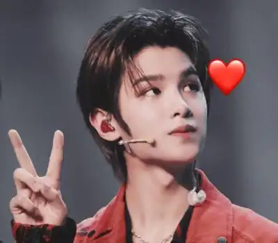 黄明昊justin头像壁纸 cr.奶泡森味的justina