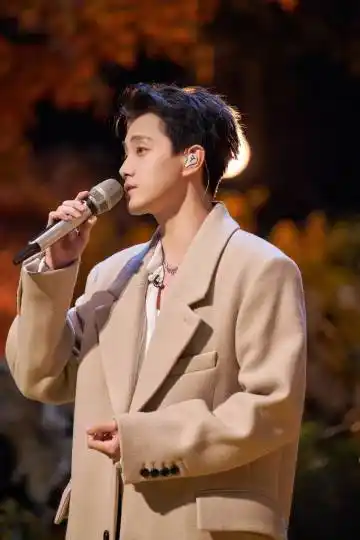 关注范世錡工作室1月13日 16:15来自范世錡超话范世錡超话#梁咏琪