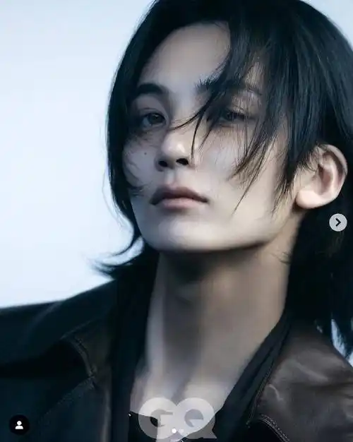 盘点8位韩国「长发男星」_造型_短发_发型