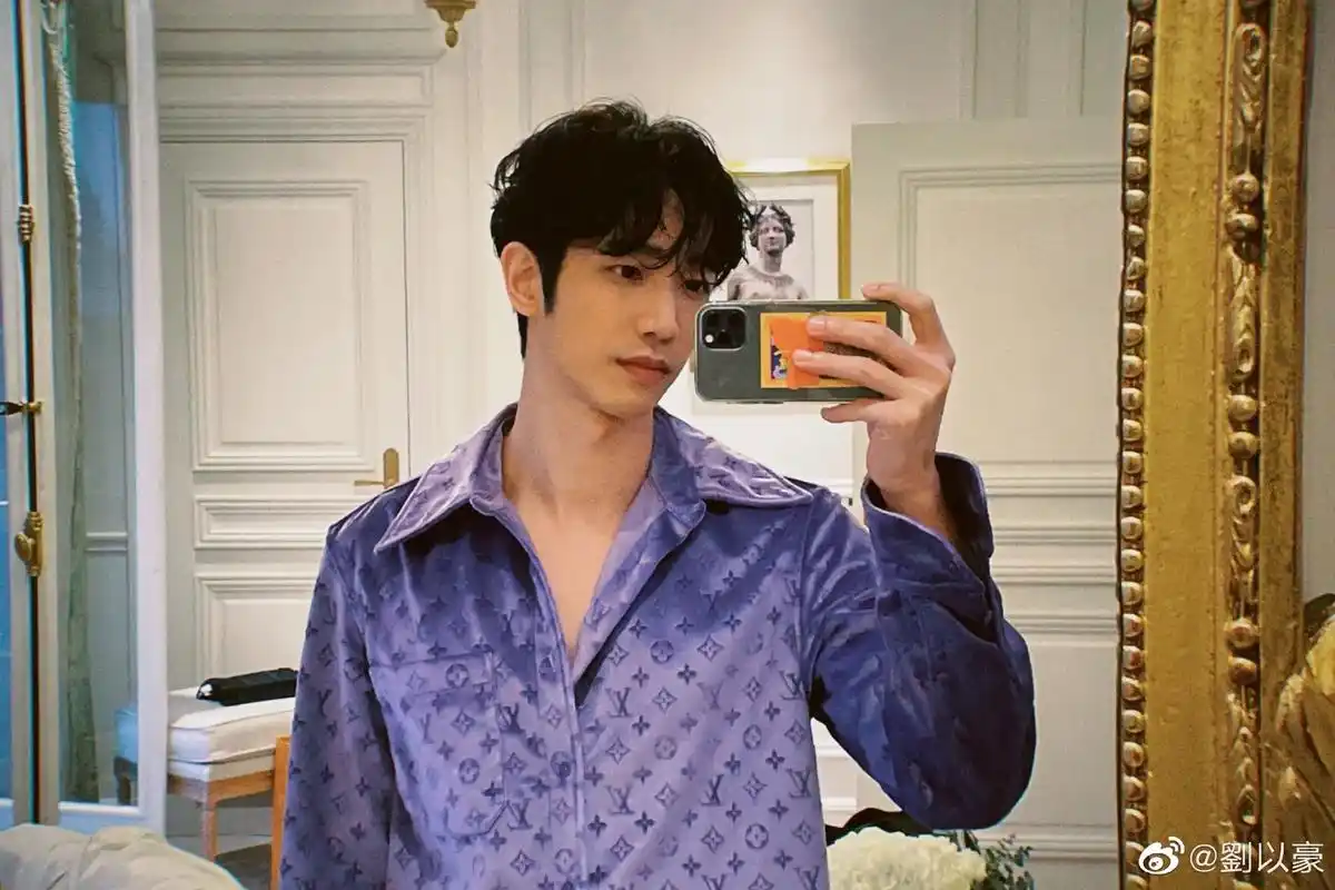 刘以豪 #耀眼的你 爱死了 - 抖音