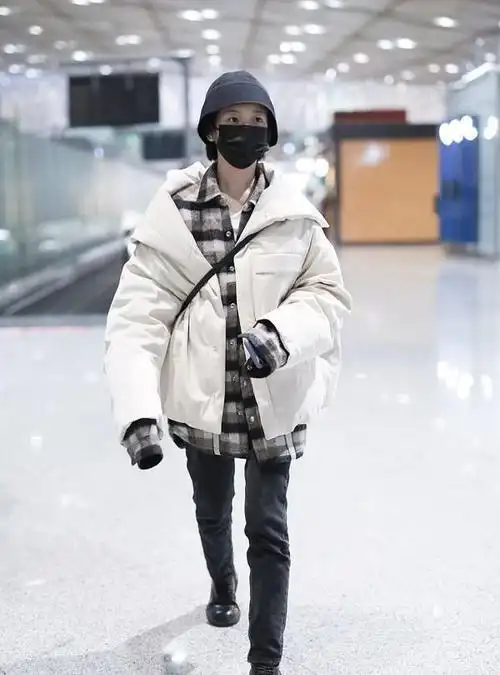 李庚希毕业于哪个大学,李庚希身高173是真的吗