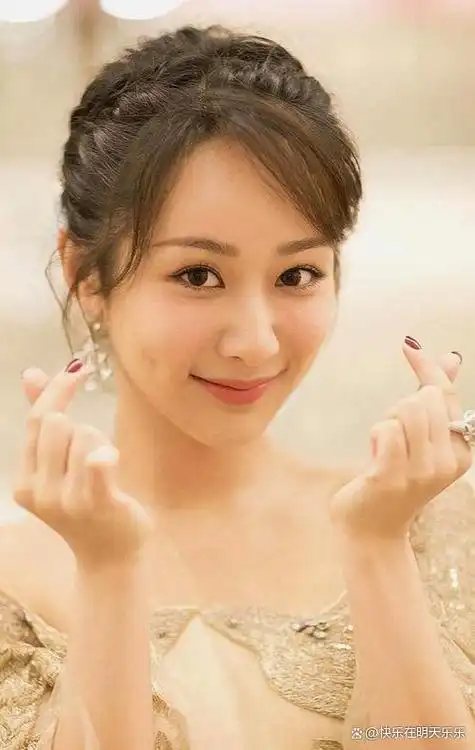 杨紫和张一山的关系一直都非常好,他们之间的互动也总是让人感觉十分