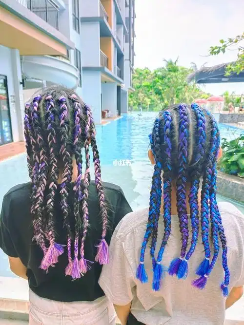 尝试彩色脏辫拍照起来就是酷cool