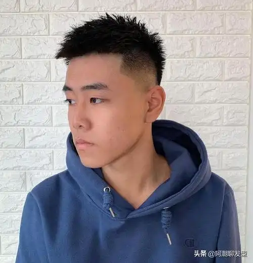 男士发型2021新款短发图片(2022年最流行的短发发型男图片)-天晟网