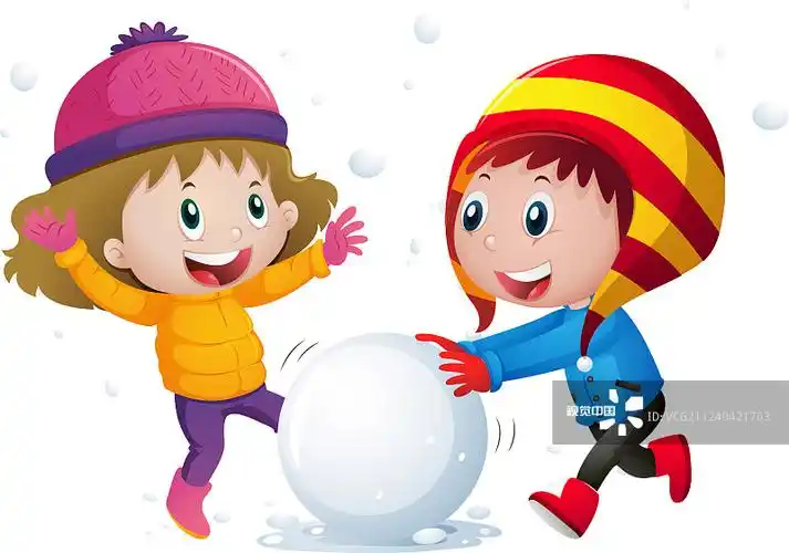 两个孩子在地里玩雪球图片素材