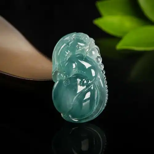 糯种蓝绿翡翠福寿吊坠