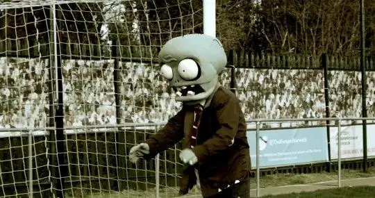 虐游一架电驴一把枪试试你在僵尸末日能跑多远