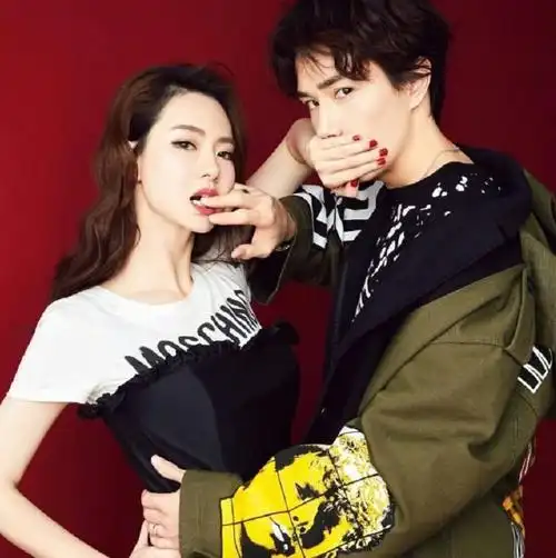 戚薇李承铉这么甜蜜一波合照秀恩爱家里的lucky知道吗