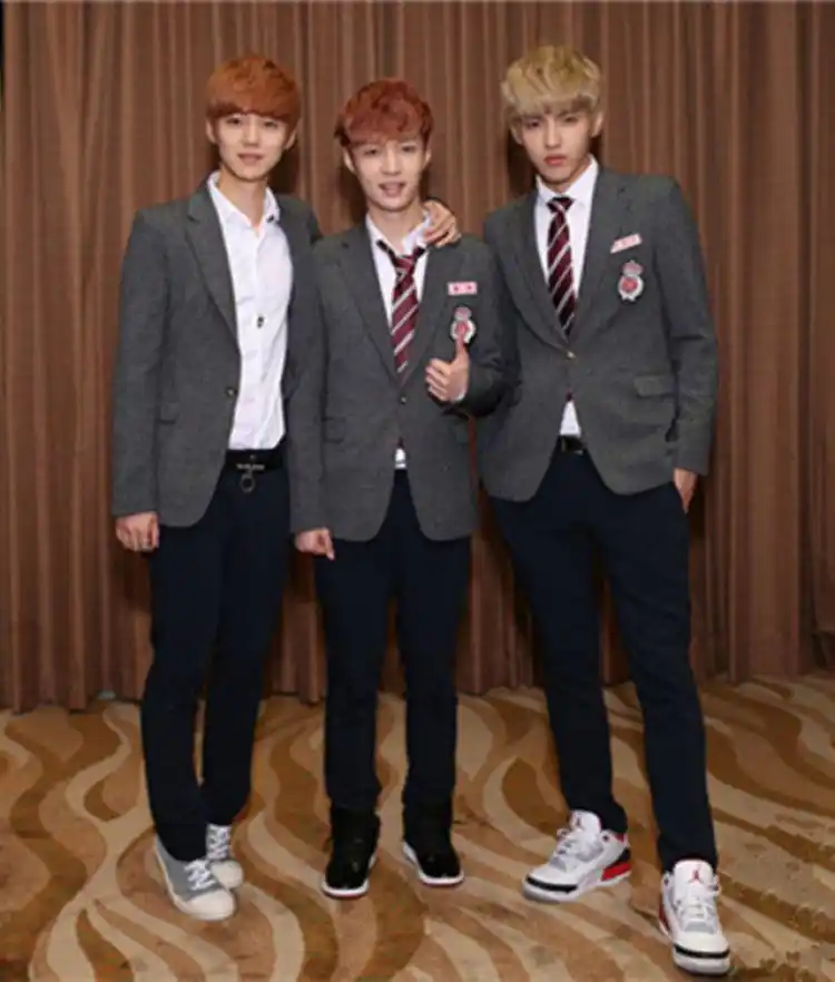 鹿晗真实身高被曝光网友怪不得每次合照都垫脚