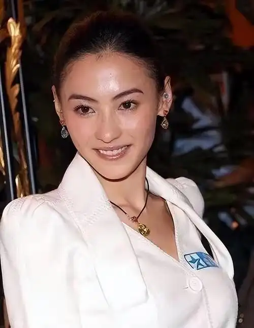 温婉如画,千娇百媚!这6位女星的容颜,长在了中国人的审美上