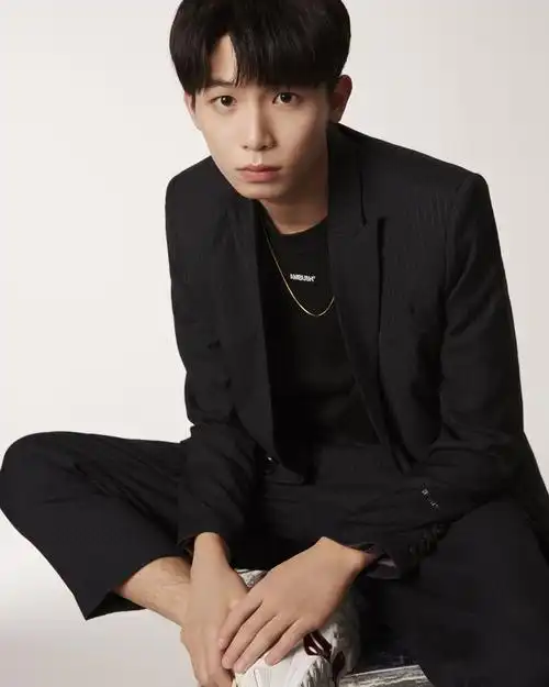 p> span class="ref" data-ctrid="sbjisvww9srr">十七(本名李政)