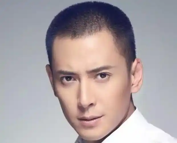 男士短碎发寸头发现不一样的自己