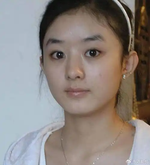 没资源,没背景,于文华靠唱,赵丽颖靠演,都是靠努力才成功