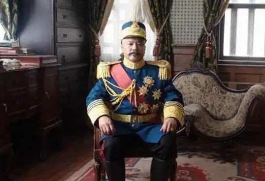 揭秘袁世凯登基"龙袍"背后藏着一个天大的秘密_网易订阅