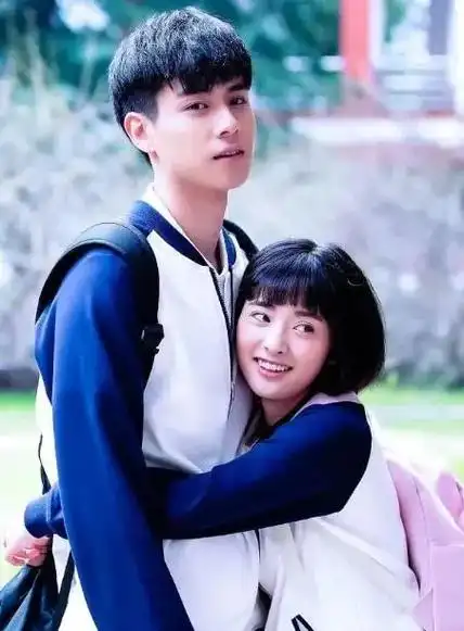 你们比比胡一天跟于小彤这身高,其实差不多吧?所以,身高是借口吗?