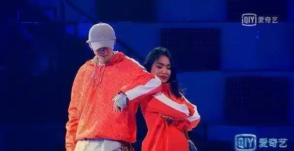 召集人公演炸屏,表演完反应不同,鹿晗最接地气_陈伟霆_王嘉尔_宋茜