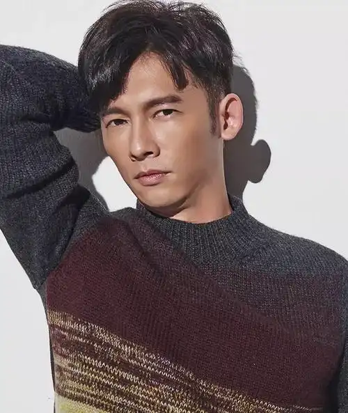 温升豪 / 思想与身体的成熟