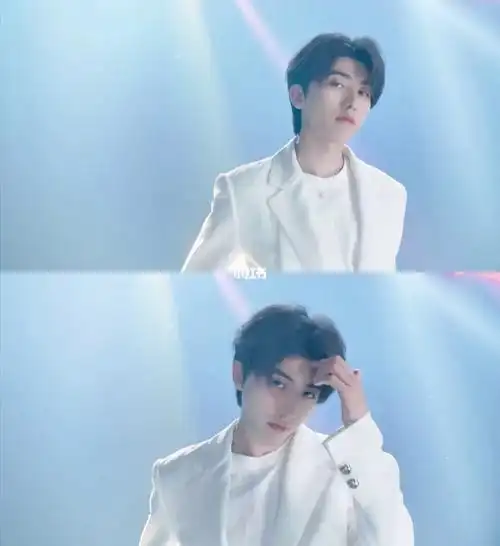 蔡徐坤的神仙照片