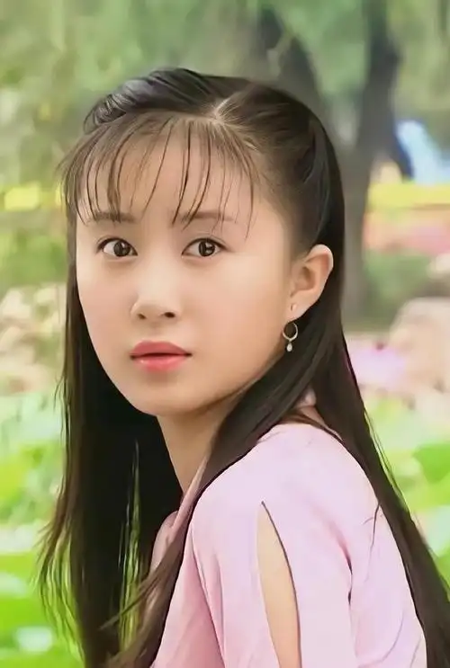 金粉世家15岁的舒畅好美