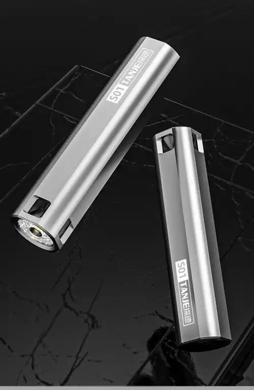 高丨压防身手电led充电宝手电筒强光可充电防身远射超亮户外多功能