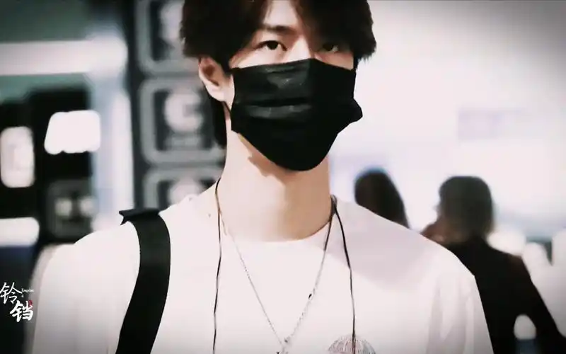 活动  【王一博】戴着口罩也能能把私服穿出帅翻天的男人