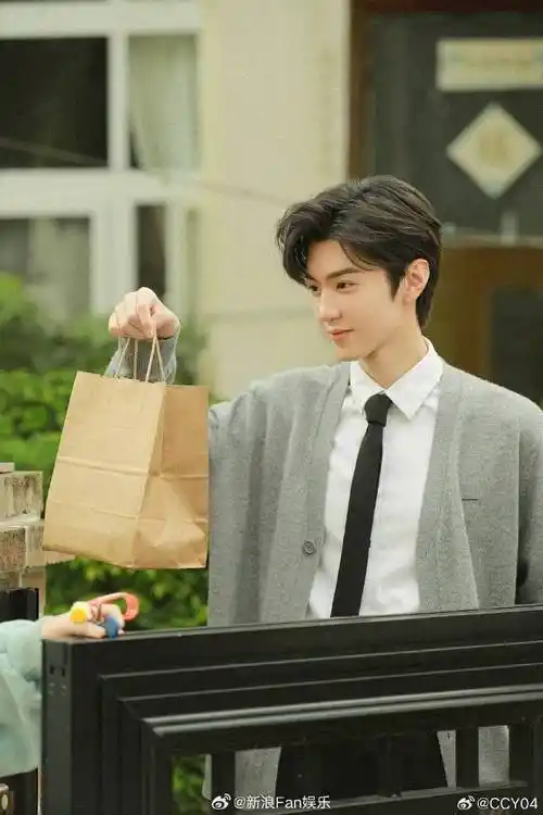 李现 | 成毅 | 林一 | 邓为 | 白敬亭  陈哲远 | 曾舜晞 | 林彦俊