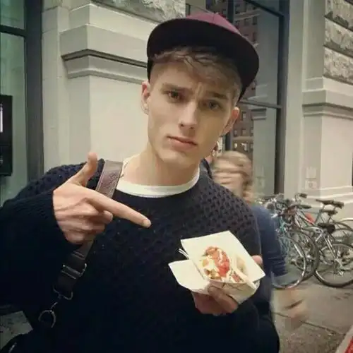 来一波欧美风格男生头像有没有