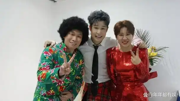 小沈阳演唱会与老婆沈春阳同台飙歌,夫妻档都是实力派!