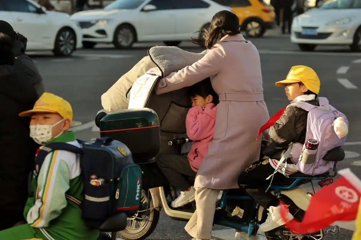 北京早高峰遇见首个寒潮_新浪财经_新浪网