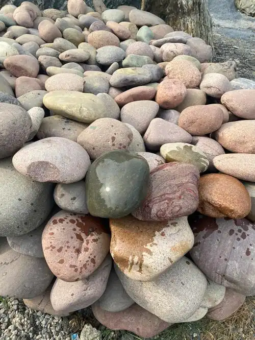 七彩鹅卵石