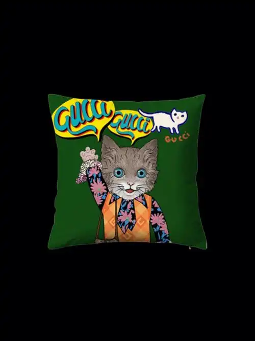 gucci抱枕支付宝换来的快乐