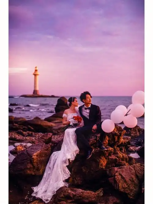 浪漫紫色海边婚纱照拍出电影感三亚旅拍