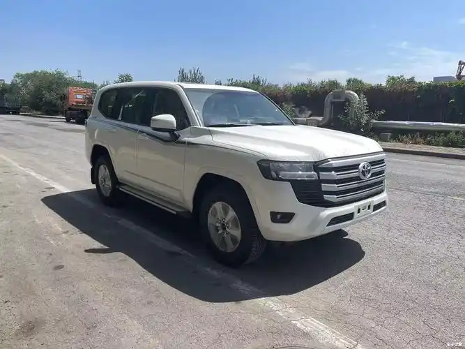 丰田酷路泽lc300现车哪里有卖35t港口最新报价