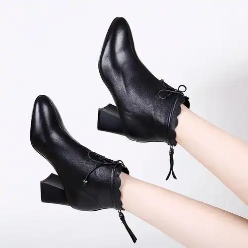 真皮女靴子2019秋冬新款加绒及踝靴韩版百搭粗跟短靴女高跟马丁靴