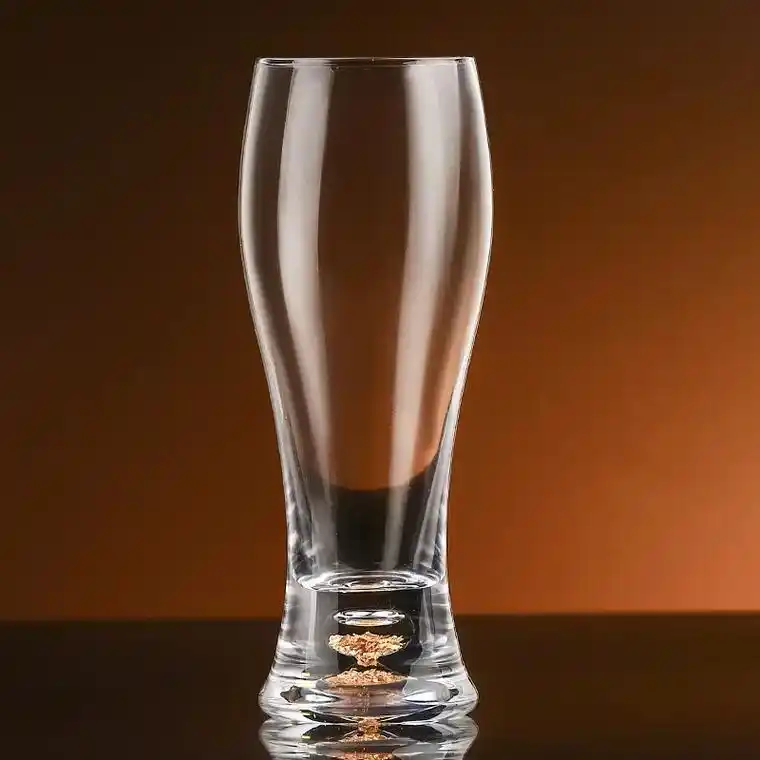 这款水晶金箔啤酒杯真的太美了!手感舒适,喝啤酒更有质感.收腰 - 抖音