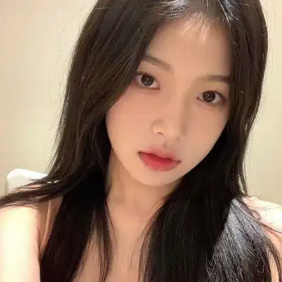 这样放大看也可以欣赏到她们绝美的温柔颜值,使用上这样的头像,会给人