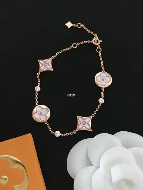 lv五花贝母手链