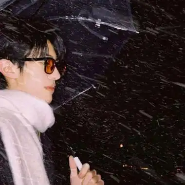 成熟高冷男头像图片侧脸-男生头像 - 壁纸之家