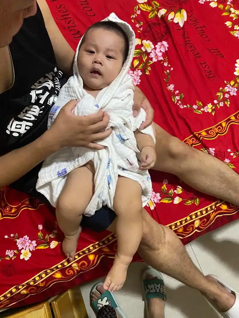 六个月宝宝的变化也太大了吧.