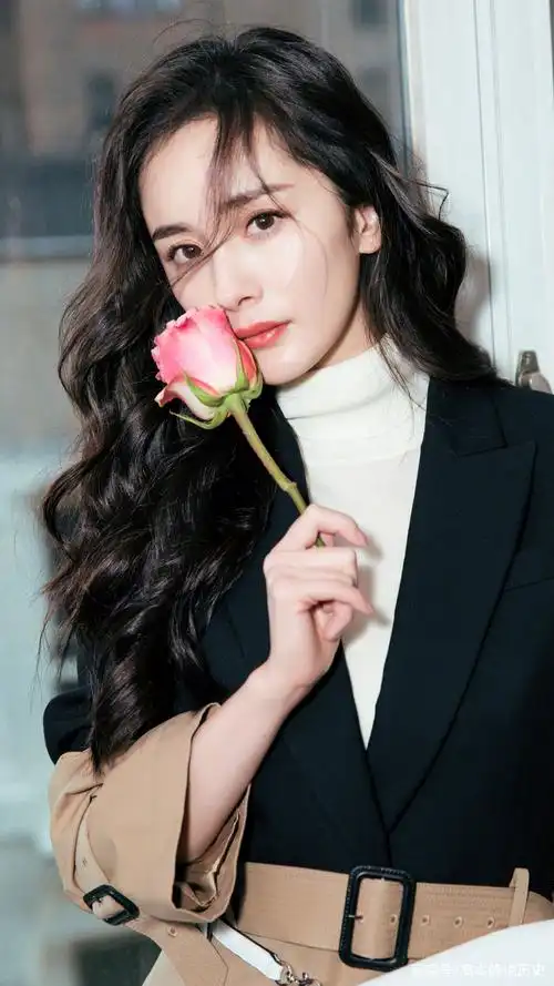 杨幂美照,"少女幂"上线啦!女神的气色超赞