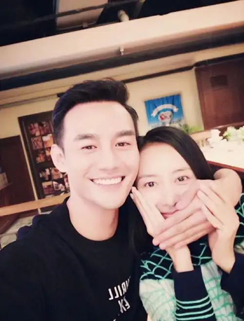 曝40岁王凯将结婚,女方被疑是宋茜热恋2年已半同居,双方忙辟谣