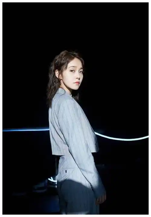 张佳宁换抖音头像,遭韩国网友嘲笑,称其服饰太过惊艳!_文化_延边_家乡