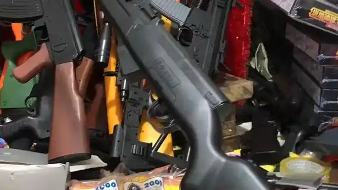 两张都不用的打气球武器正品2188全软蛋模型玩具开箱测评,值不值?